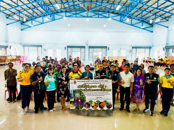 15.2.4 หลักสูตรการศึกษาที่เกี่ยวข้องกับระบบนิเวศ มีการเสนอหลักสูตรเกี่ยว กับระบบนิเวศ (มองไปที่พันธุ์พืชและ พันธุ์สัตว์) ทั้งในชุมชนท้องถิ่น หรือระดับชาติ